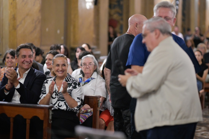 Prunotto participó en la inauguración de la nueva iluminación y del sistema de sonido de la Catedral de Córdoba