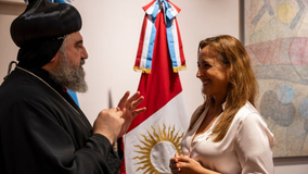Prunotto recibió a monseñor Crisóstomo Juan Gassali y destacó la importancia de la paz y la unión