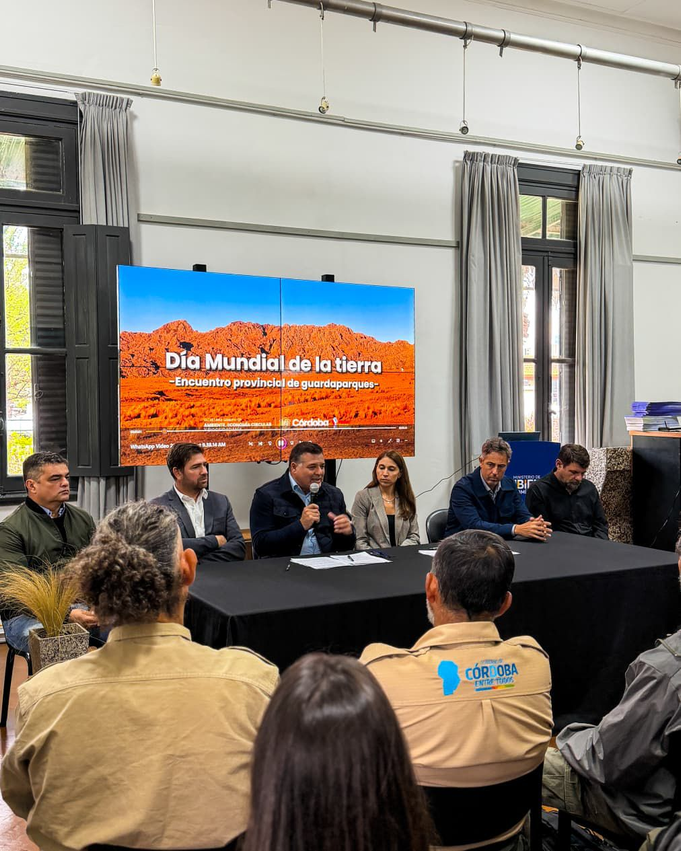 Córdoba fortalece el turismo sostenible con un nuevo convenio entre Turismo y Ambiente