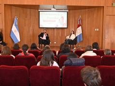 Legislatura: estudiantes participaron de una charla sobre adolescencia y pantallas