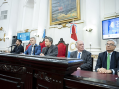 Antonio María Hernández y Eduardo Fidanza disertaron sobre la relación de los argentinos con la Constitución