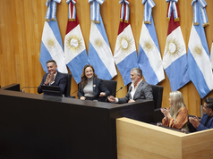 Prunotto presidió la apertura del Parlamento Intergeneracional Córdoba