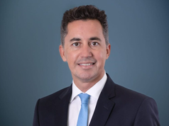 El ministro Manuel Calvo asume la Jefatura de Gabinete