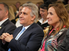 Prunotto acompañó a Llaryora en el reconocimiento a la comunidad educativa