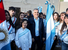 Llaryora anunció obras de infraestructura y viviendas para tres localidades de Ischilín