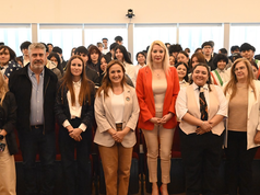 Prunotto recibió a estudiantes que participan del Modelo de Naciones Unidas en la Legislatura
