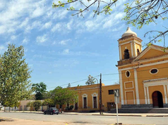 Conmoción total por el hallazgo del cuerpo de un bebé recién nacido sin vida en una plaza de Villa de María de Río Seco.